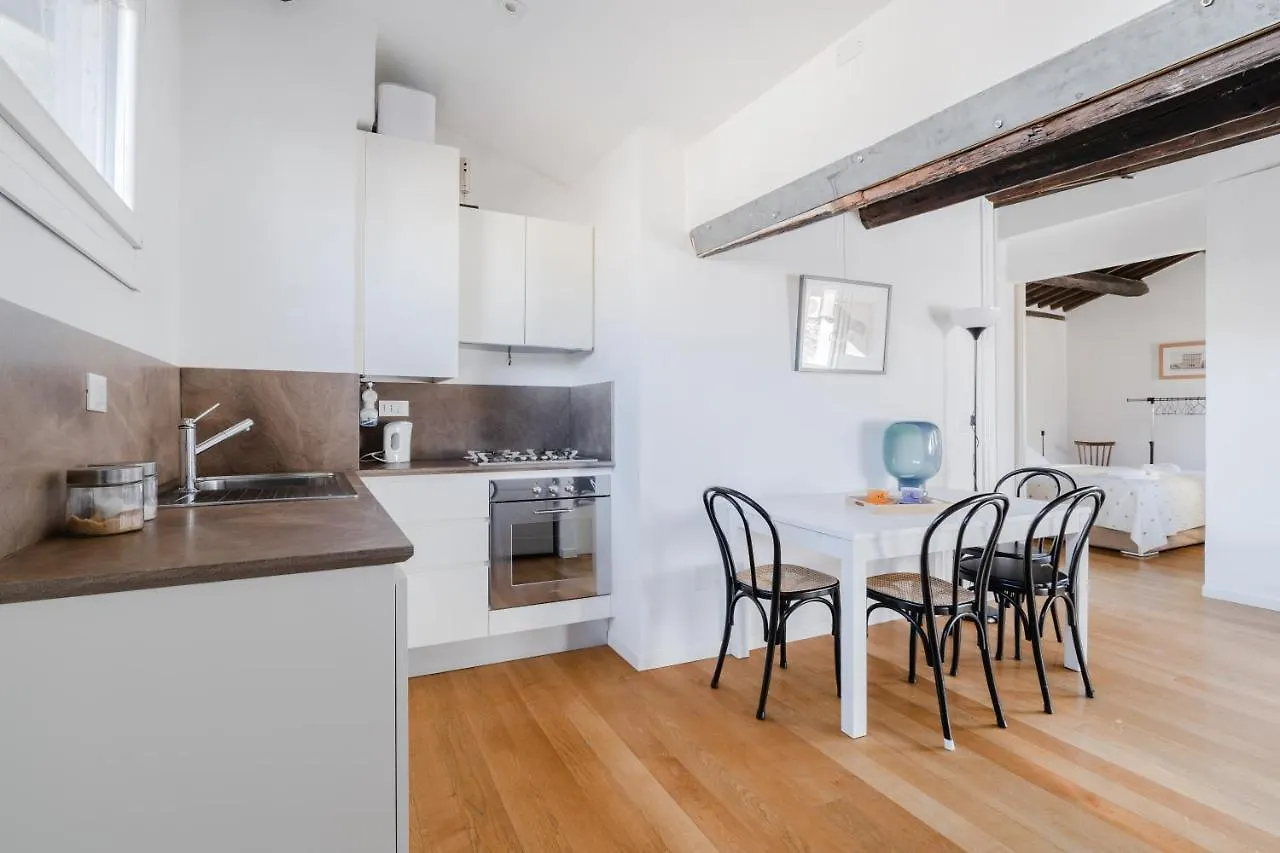 San Marco Vista Sui Tetti Veneziani Apartment Italien